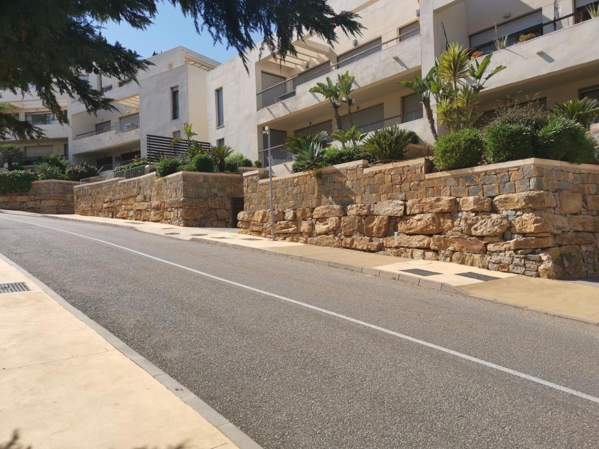 Апартаменты Marbella Hills Экстерьер фото
