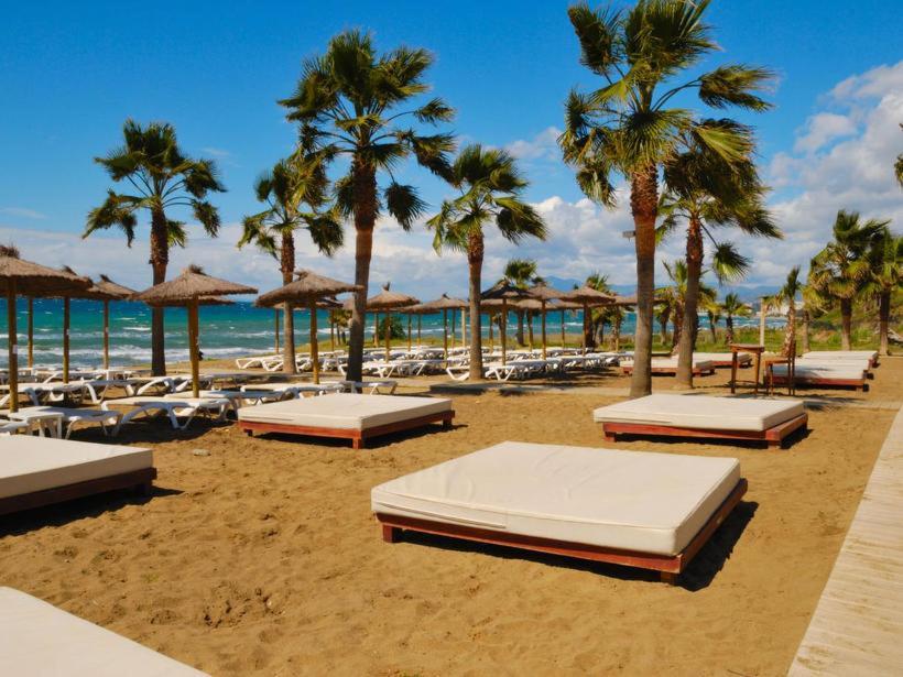Апартаменты Marbella Hills Экстерьер фото