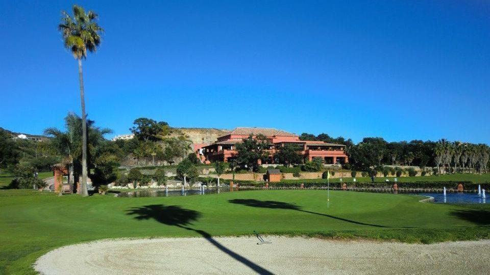 Апартаменты Marbella Hills Экстерьер фото