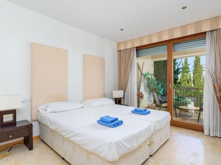 Апартаменты Marbella Hills Экстерьер фото